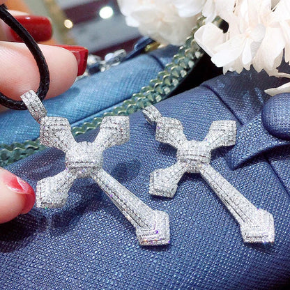 18K White Gold Diamond Cross Pendant 1.0 CT